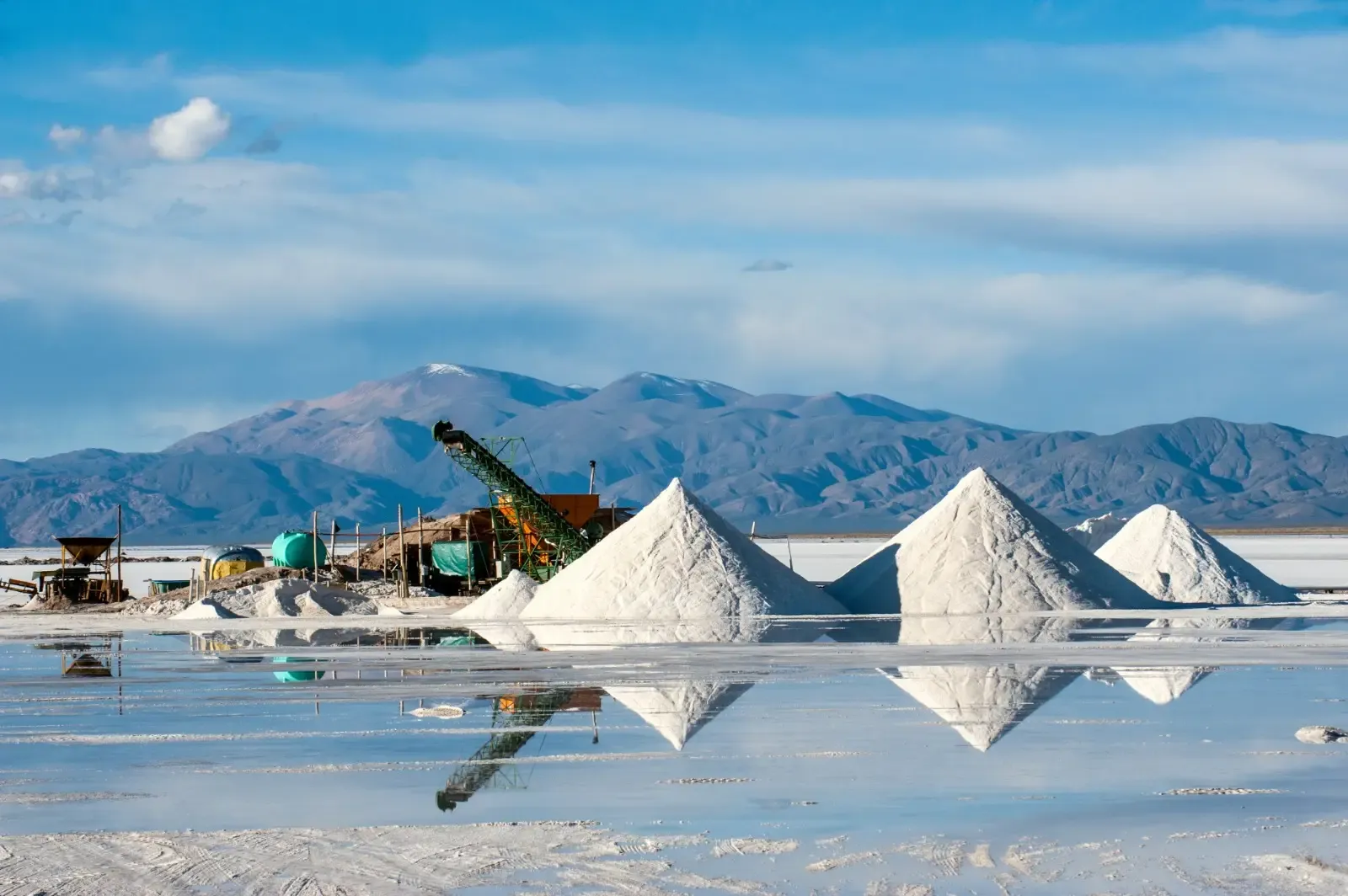 Illustrative image for the news: Lithium’s Logistics Challenges: Toward an Integrated Supply Chain | Panorama Minero