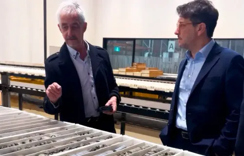 Illustrative image for the news: Open Geological Data: San Juan Studies the Australian Model for Mining Information Access | Panorama Minero