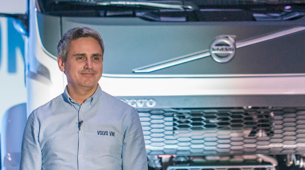Imagen ilustrativa para la noticia: Pablo Hurtado asume como Director de Ventas y Retail de Volvo Trucks. | Panorama Minero