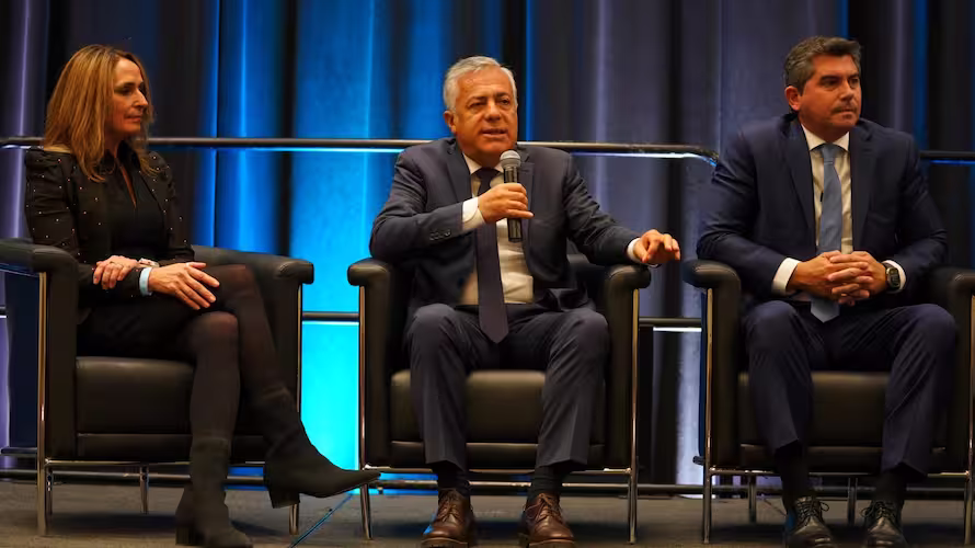 Illustrative image for the article: Alfredo Cornejo at PDAC: "Agriculture Alone Is Not Enough to Sustain the Country's Growth"
