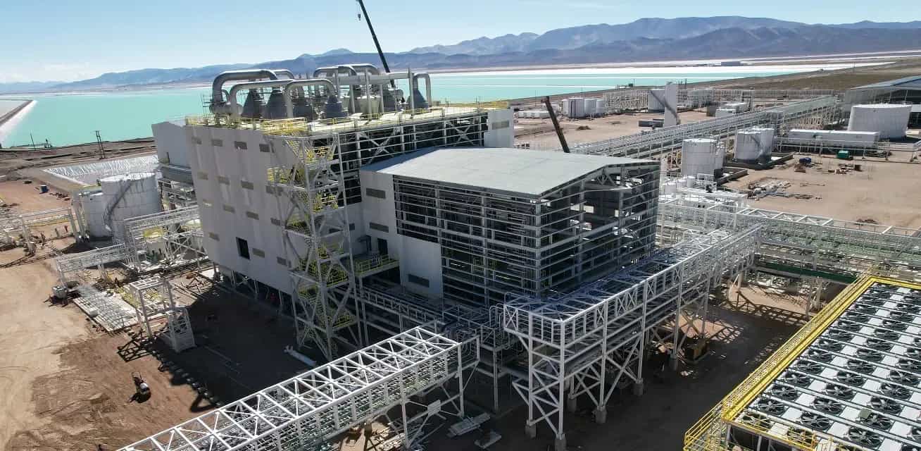 Illustrative image for the article: Battery Metal Volatility and Its Strategic Impact on Mining