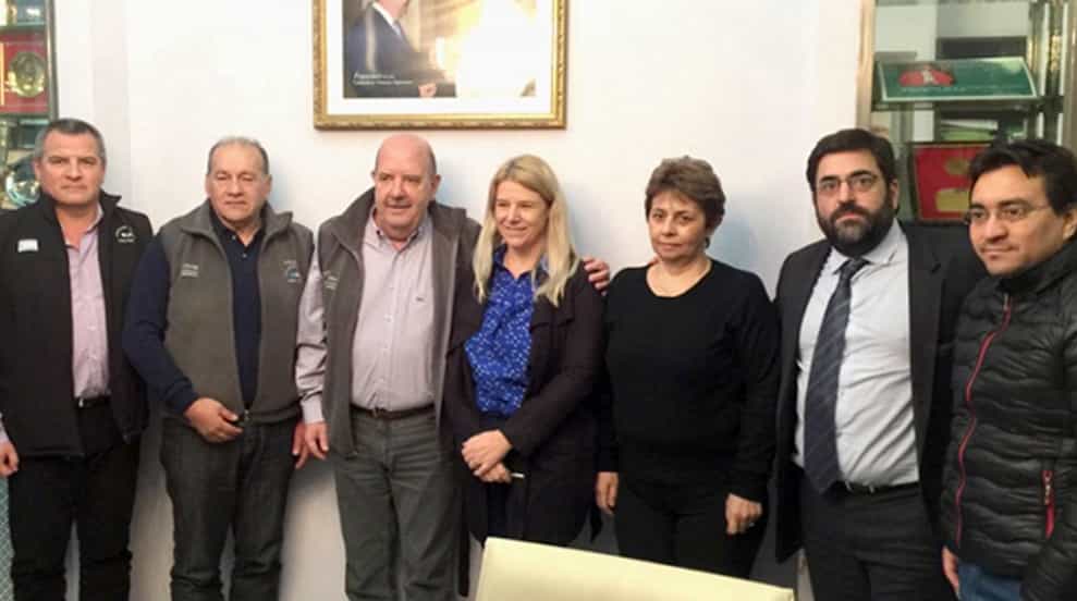 Imagen ilustrativa para el artículo: La Secretaria de Minería visitó la sede central de AOMA y escuchó diferentes enfoques de los dirigentes mineros sobre esta industria