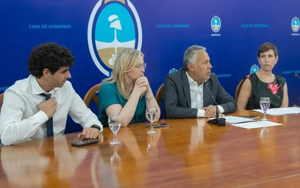 Imagen ilustrativa para la noticia: Mendoza presenta denuncias por difusión de información falsa sobre agua en San Rafael | Panorama Minero