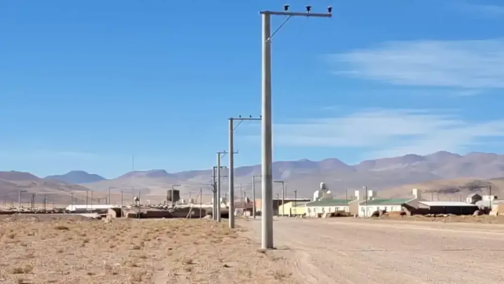 Illustrative image for the news: Olacapato Integrates into the SADI and Marks an Energy Milestone for the Salta Puna | Panorama Minero