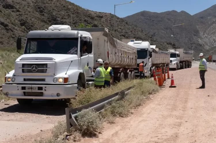 Illustrative image for the news: Third Category, Under the Spotlight: What Has Changed in Quarry Oversight in Mendoza | Panorama Minero