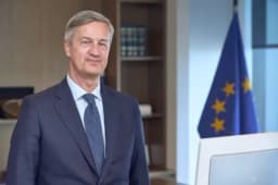 Imagen ilustrativa para la noticia: “Para la Unión Europea, Argentina es un socio estratégico en un sector que va a definir el futuro energético e industrial a nivel global”