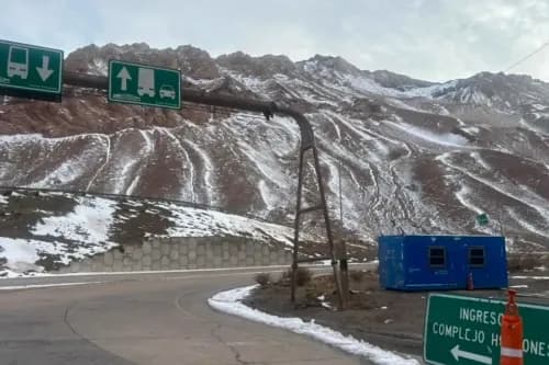 Imagen ilustrativa para la noticia: Cuatro grupos compiten por la Ruta 7 en Mendoza mientras la minería sigue evaluando ese corredor como alternativa logística | Panorama Minero