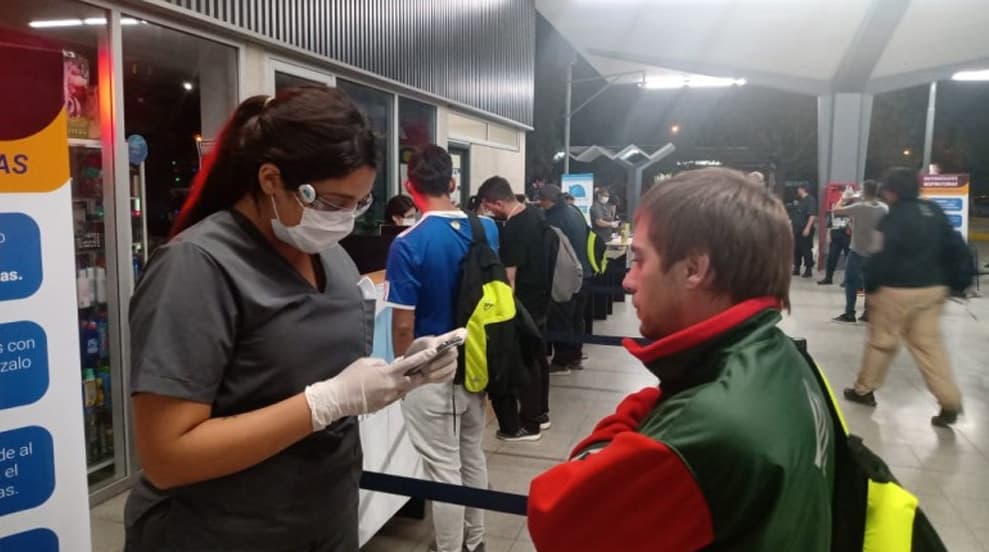 Imagen ilustrativa para la noticia: Así llegaban más de 700 trabajadores mineros para cumplir con el aislamiento | Panorama Minero