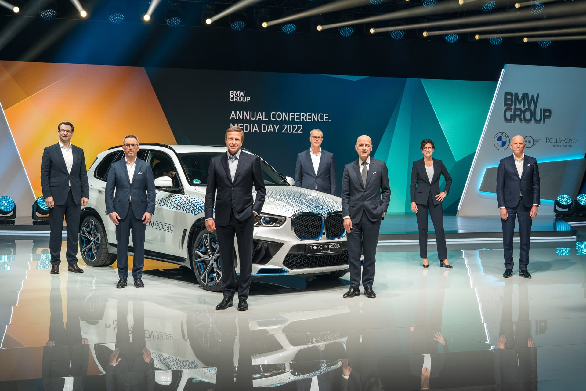 Movilidad eléctrica y cambios tecnológicos: BMW intensifica su plan de sostenibilidad