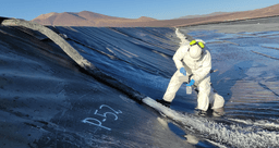 Imagen ilustrativa para la noticia: Ganfeng Lithium cierra el 2022 con importante hito: arrancó el llenado de la primera pileta de evaporación en Mariana