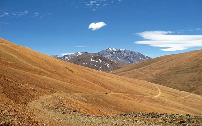 Los Azules: Nuevas inversiones de Stellantis y Nuton en McEwen Copper 