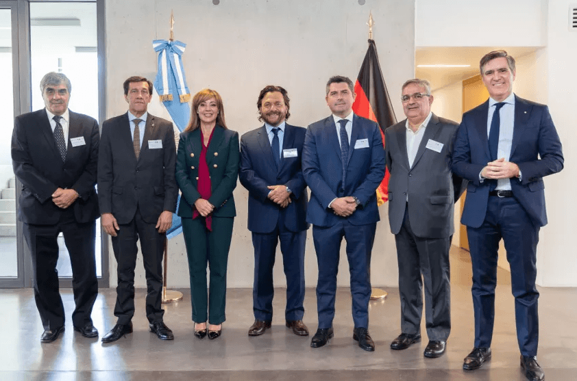 Illustrative image for the news: Flavia Royon and Mining Governors presented industry potential in Berlin | Panorama Minero