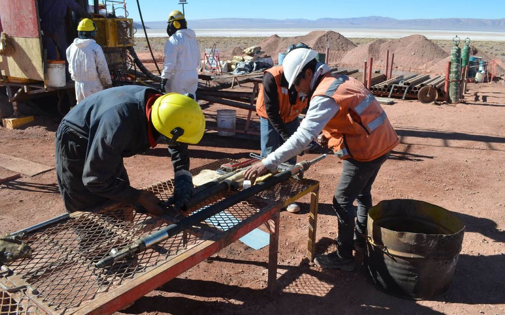Illustrative image for the news: Lithium: Argentina Lithium Reports New Exploration Results at Rincon West | Panorama Minero