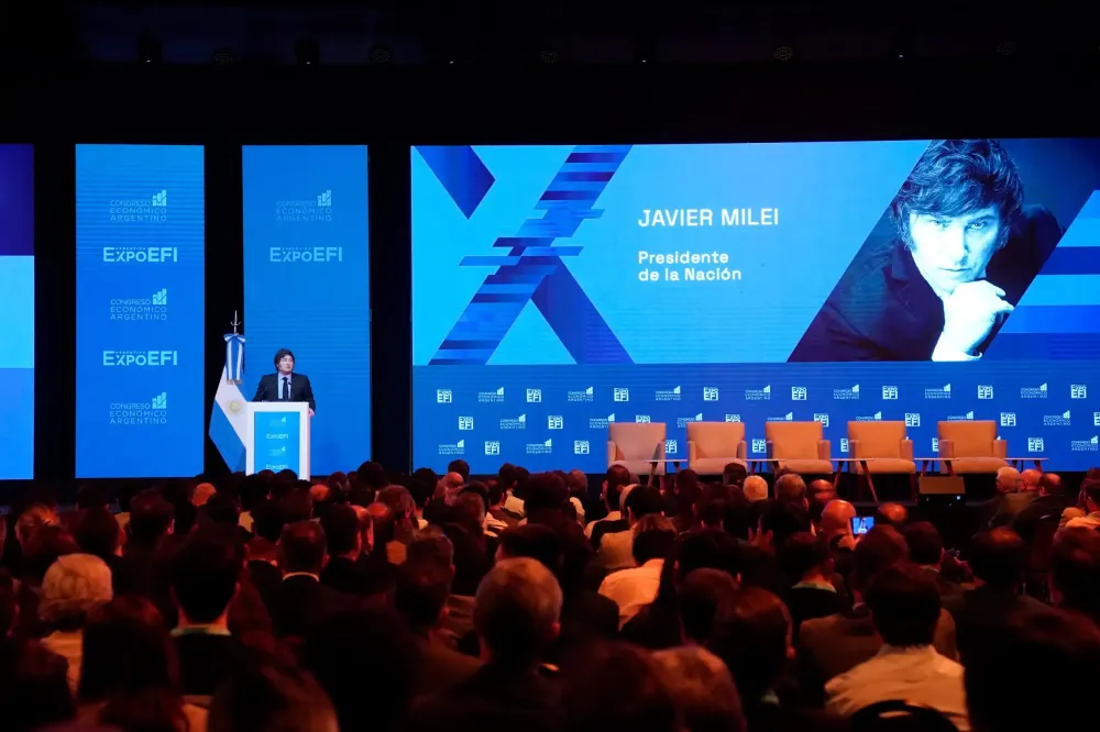 Illustrative image for the news: The Argentina to Come, According to Milei and Caputo: How the New Macroeconomic Framework Influences Mining | Panorama Minero