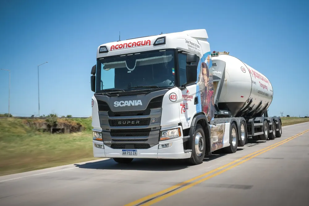 Illustrative image for the news: Aconcagua Transportes Consolidates Growth and Renews Fleet with 45 Scania Super Units | Panorama Minero