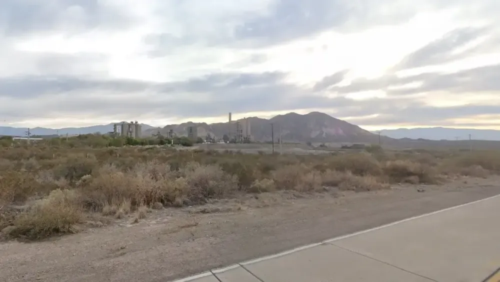 Illustrative image for the news: Mendoza’s Largest Mining Production Changes Status: What the New Classification of Cement Implies | Panorama Minero