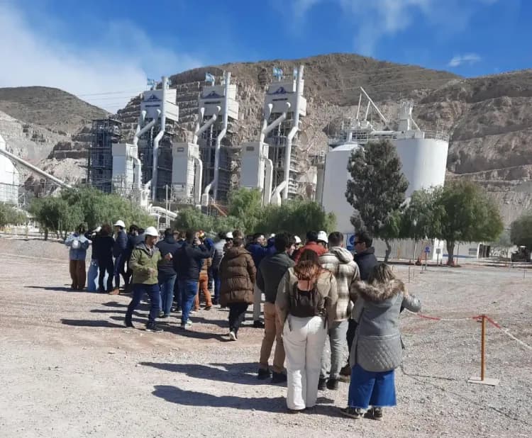 Illustrative image for the news: Business Delegation Visits Caleras San Juan | Panorama Minero