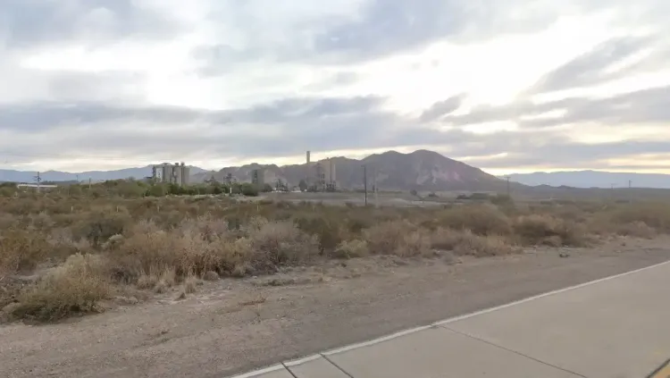 Illustrative image for the news: Mendoza’s Largest Mining Production Changes Status: What the New Classification of Cement Implies | Panorama Minero