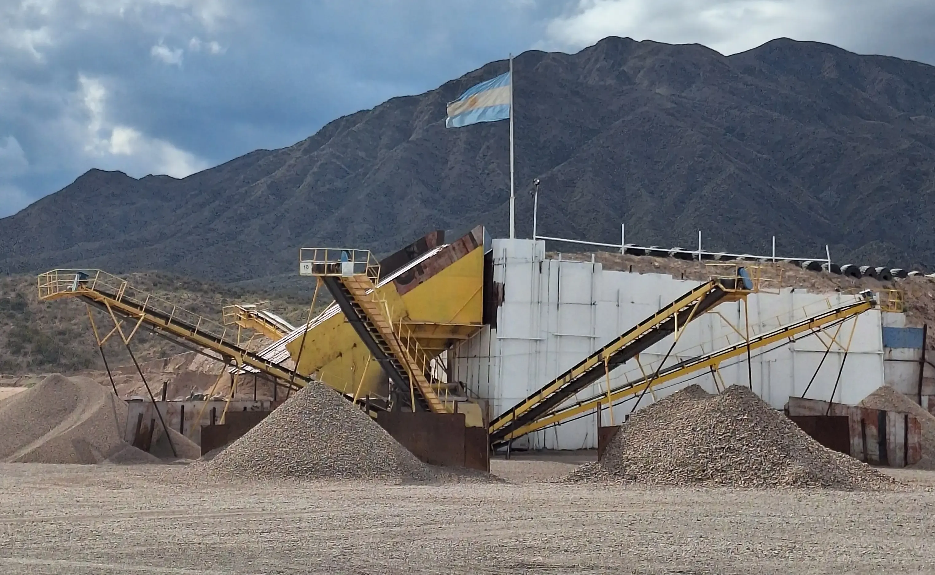 Solar Energy in Quarries: A Mining SME in Mendoza Bets on Supplying Its Entire Operation with Renewables