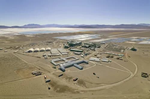 Illustrative image for the news: Mining Exports Rise 74.4% Year-on-Year, Setting a Record in the First Half | Panorama Minero